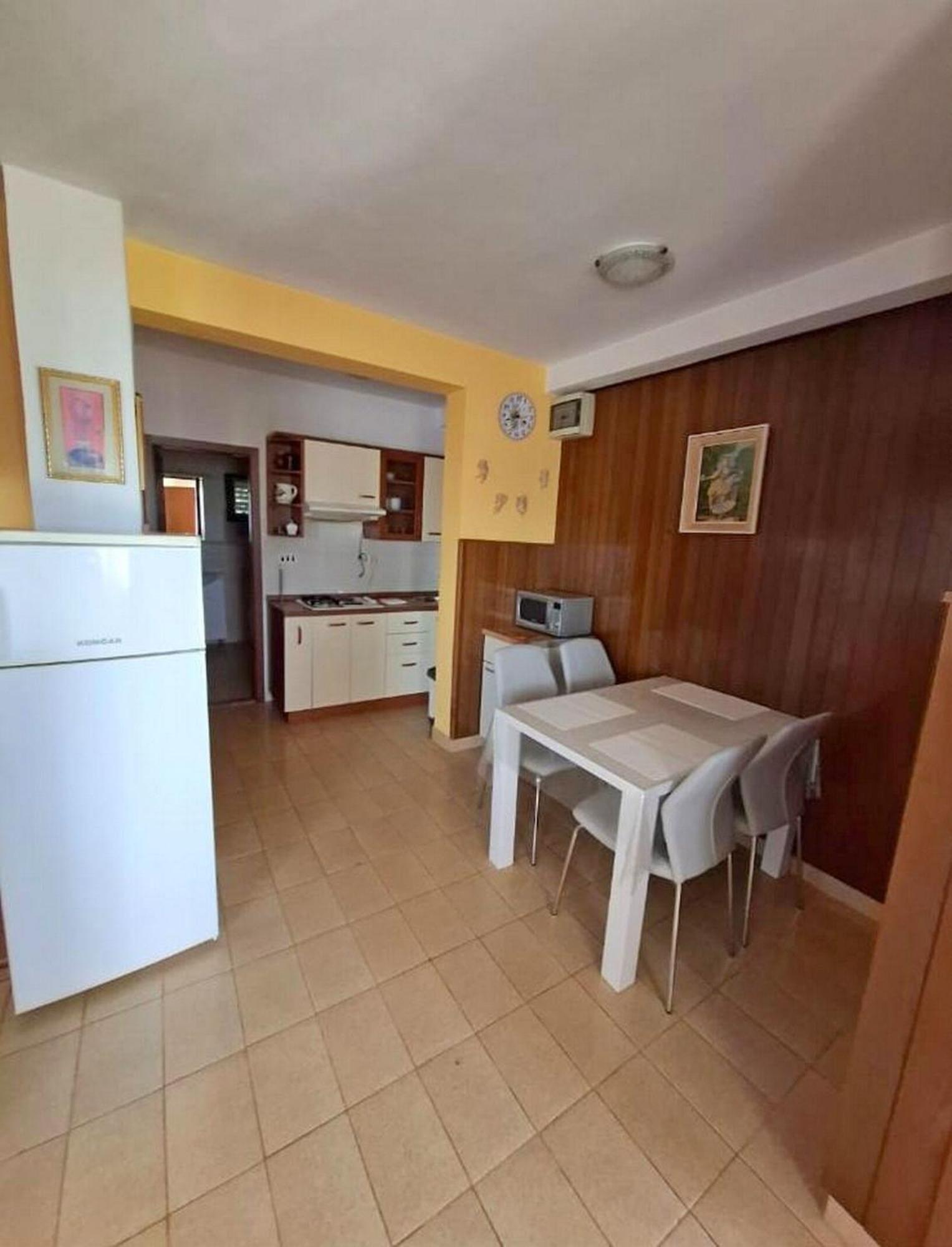Apartments Sanja Povljana Kültér fotó