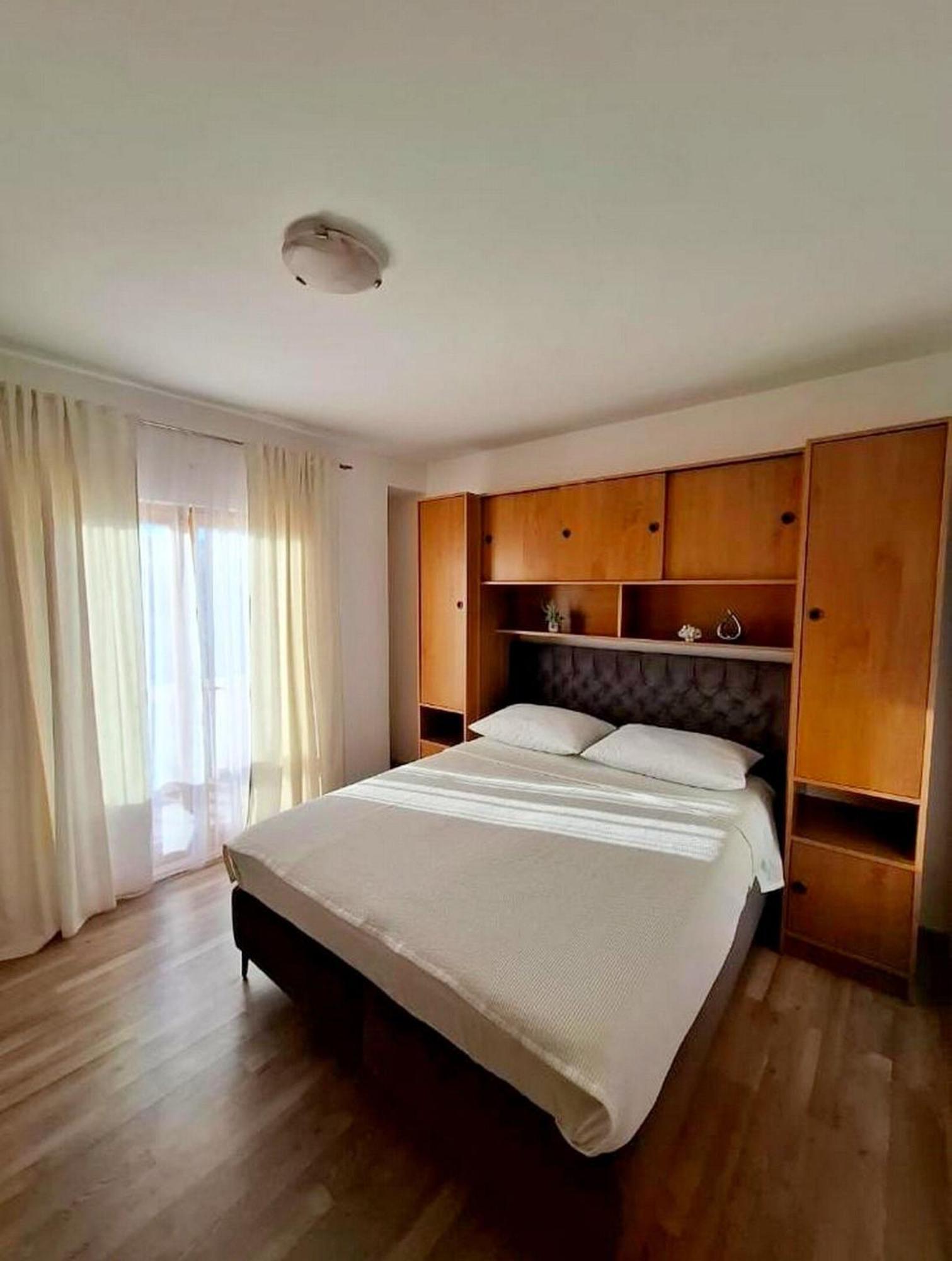 Apartments Sanja Povljana Kültér fotó