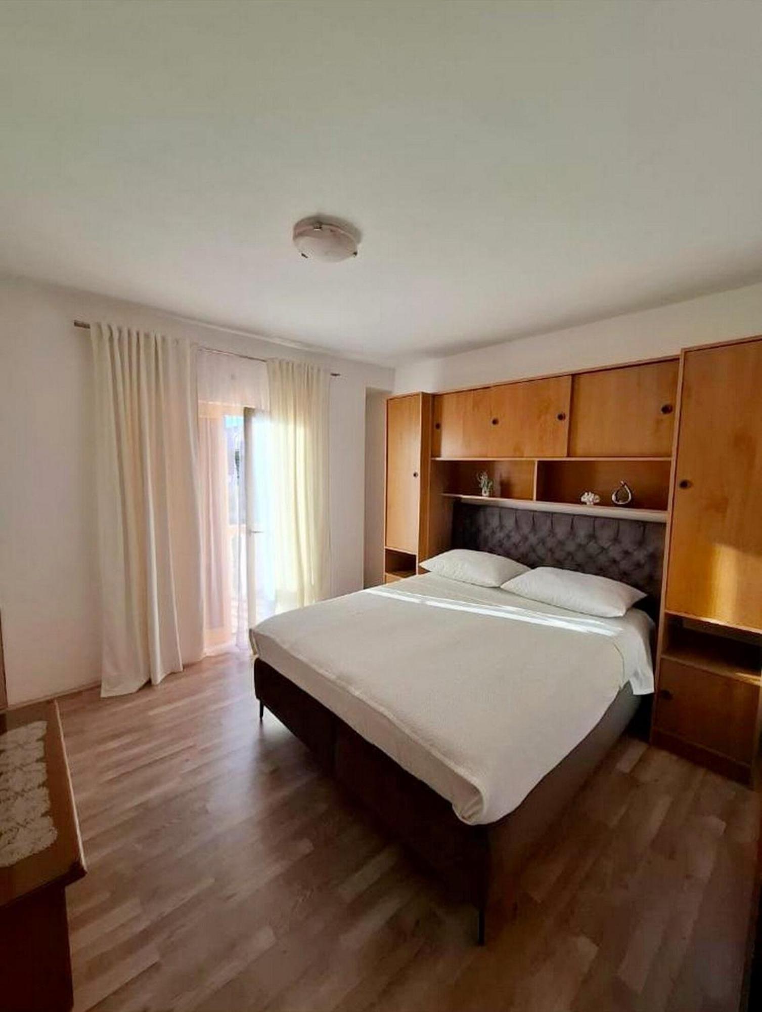 Apartments Sanja Povljana Kültér fotó