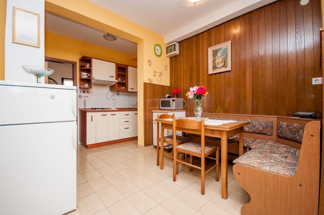 Apartments Sanja Povljana Kültér fotó