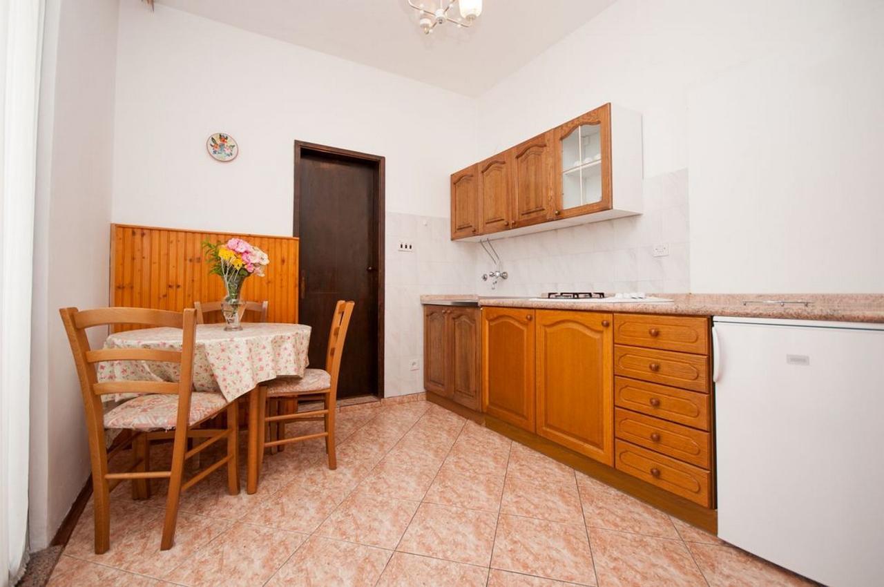 Apartments Sanja Povljana Kültér fotó