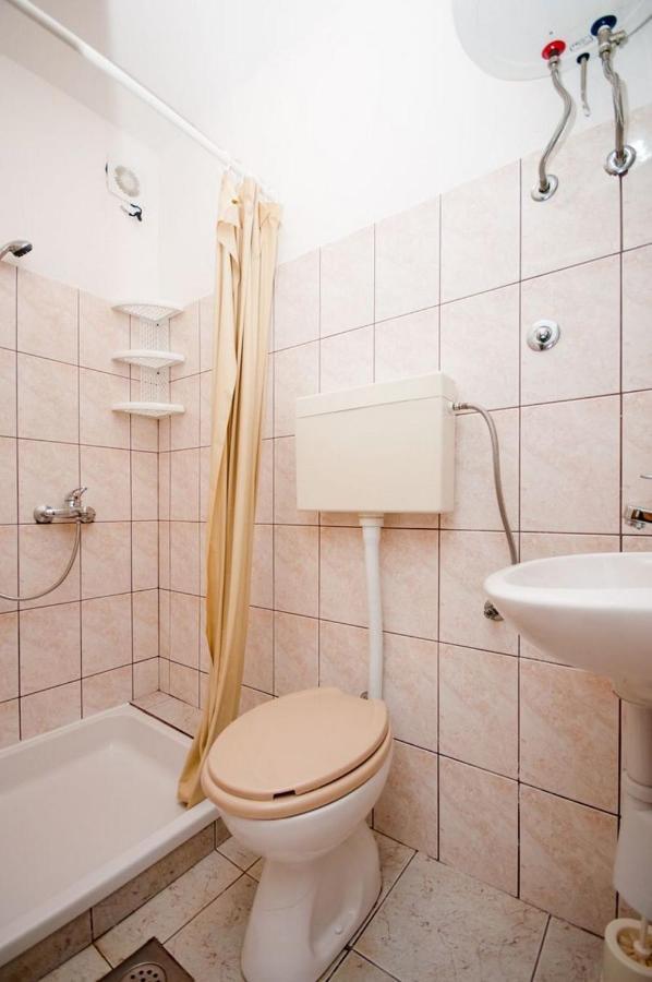 Apartments Sanja Povljana Kültér fotó